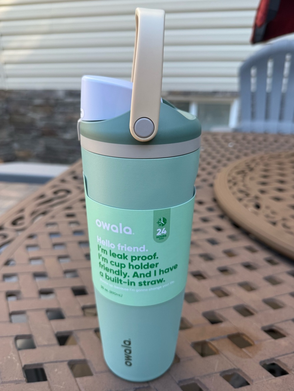 NWT- Owala Free Sip Sway 30oz